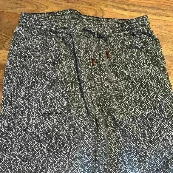 Anthropologie Black & White Small Patterned Joggerโ Casual Pants, Size Small - Picture 2 of 7